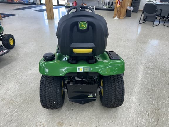 Image of John Deere X350 equipment image 3