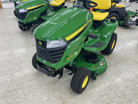 2025 John Deere X350 Equipment Image0