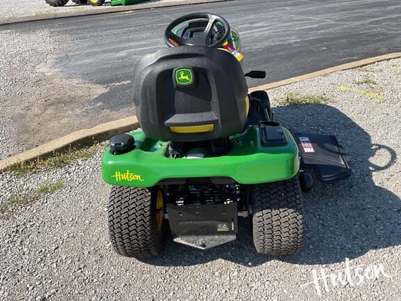 Image of John Deere X350 equipment image 3