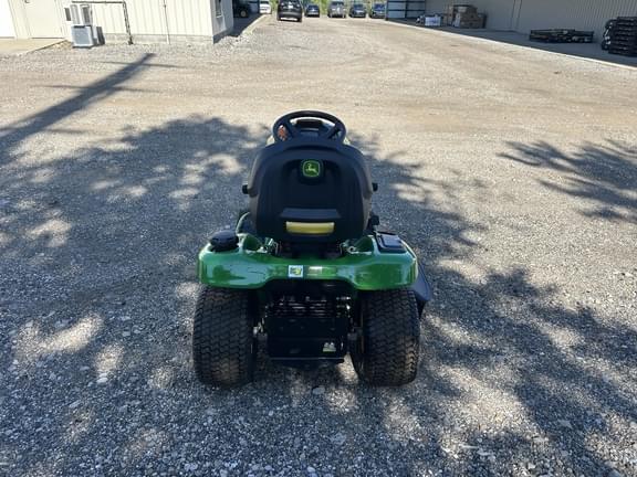 Image of John Deere X350 equipment image 4
