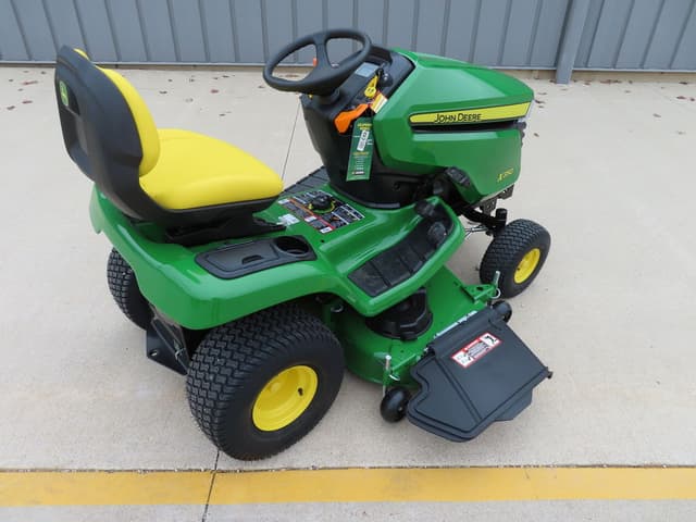 Image of John Deere X350 equipment image 3