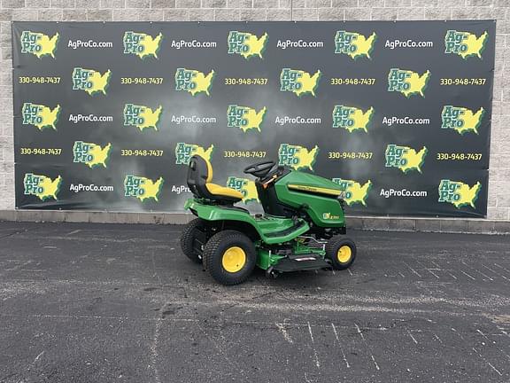 Image of John Deere X350 equipment image 4