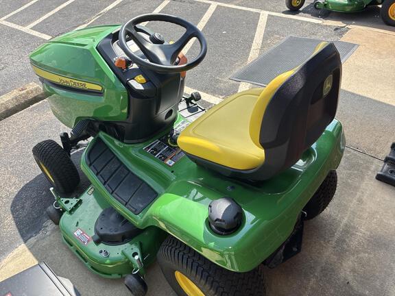 Image of John Deere X350 equipment image 1