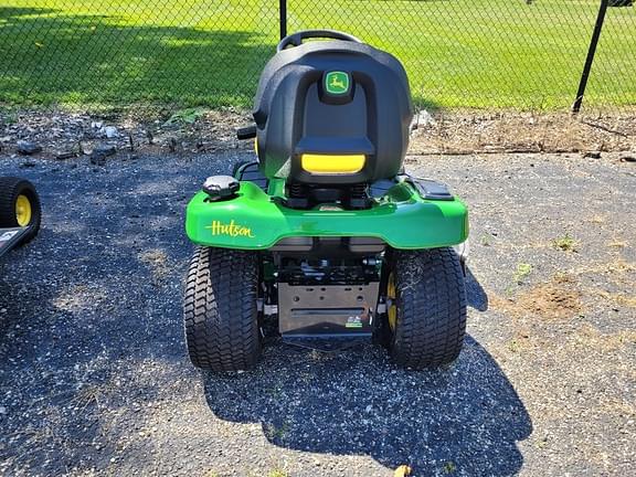 Image of John Deere X350 equipment image 3
