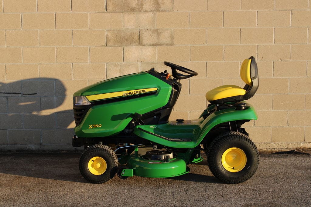 2025 John Deere X350 Equipment Image0