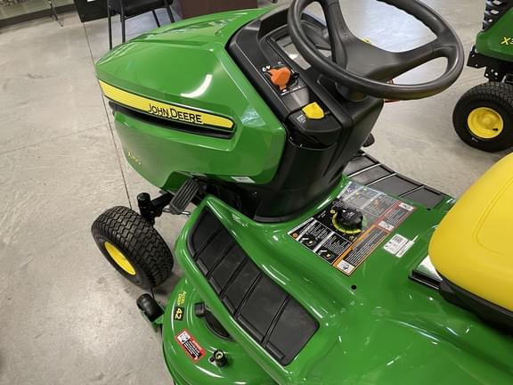 Image of John Deere X350 equipment image 4
