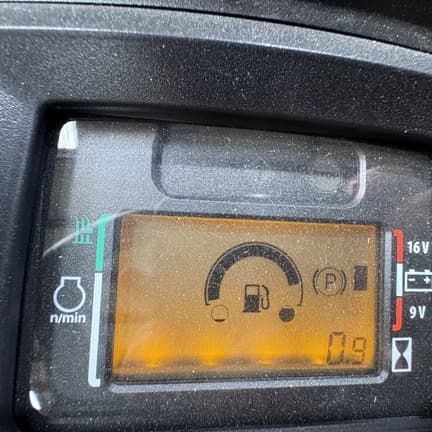 Image of John Deere X350 equipment image 4