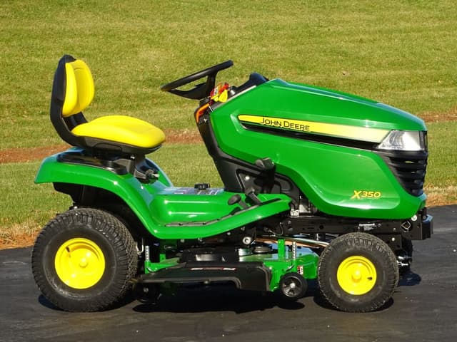 Image of John Deere X350 equipment image 3
