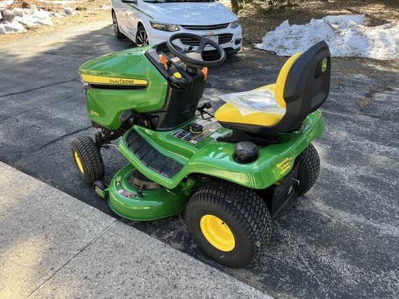 Image of John Deere X350 equipment image 1