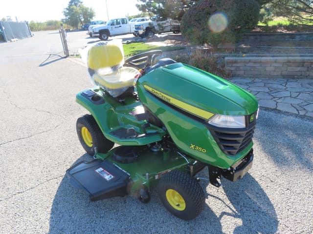 Image of John Deere X350 equipment image 1