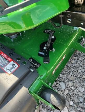 Image of John Deere X354 equipment image 2