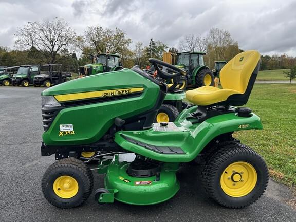 Image of John Deere X354 equipment image 1