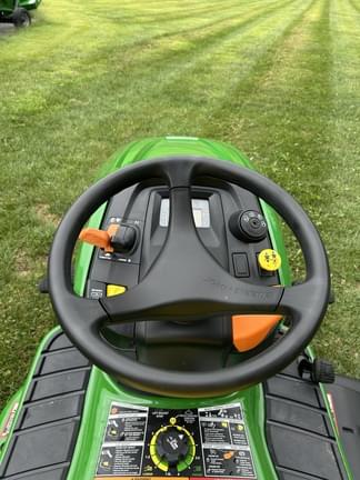 Image of John Deere X354 equipment image 4