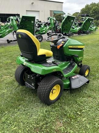 Image of John Deere X354 equipment image 2