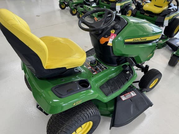 Image of John Deere X354 equipment image 4