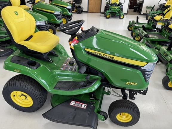 Image of John Deere X354 equipment image 3