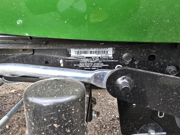 Image of John Deere X370 equipment image 4