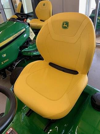 Image of John Deere X370 equipment image 3