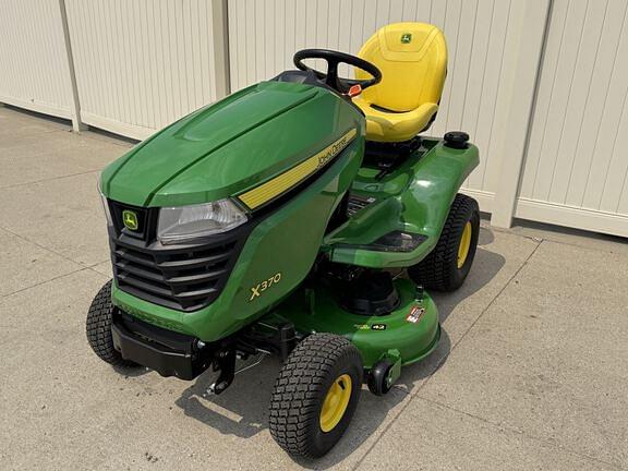 Image of John Deere X370 Primary image