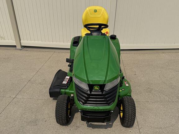Image of John Deere X370 equipment image 3