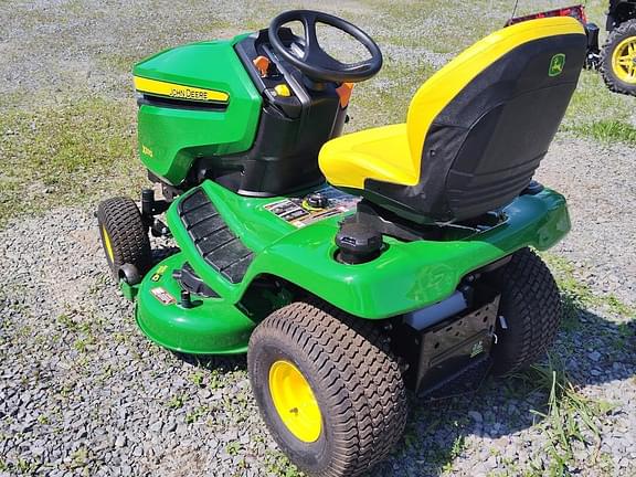 Image of John Deere X370 equipment image 2