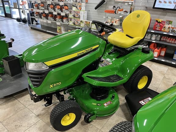 Image of John Deere X370 Image 1
