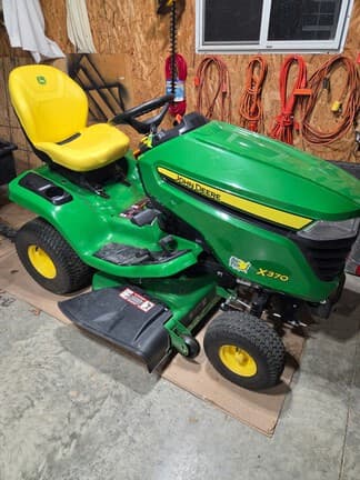 Image of John Deere X370 Primary image