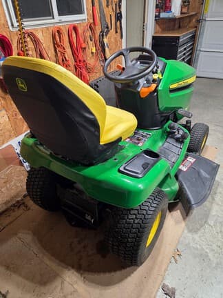 Image of John Deere X370 equipment image 2