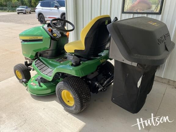Image of John Deere X370 equipment image 2