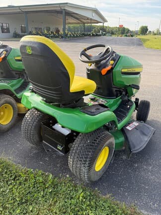 Image of John Deere X370 equipment image 2