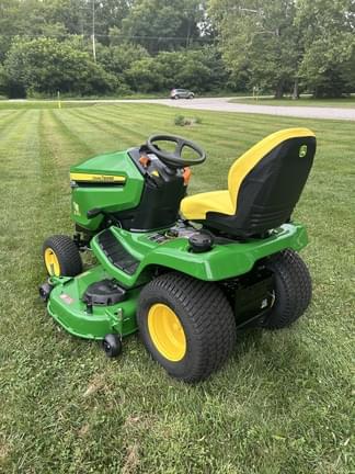 Image of John Deere X380 equipment image 2