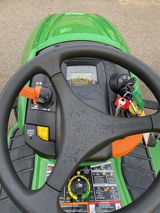 Image of John Deere X380 equipment image 4