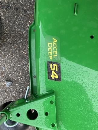 Image of John Deere X380 equipment image 3