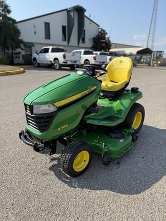 Image of John Deere X380 equipment image 3