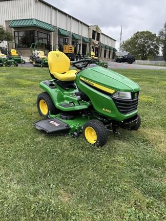 Image of John Deere X380 equipment image 1
