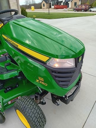 Image of John Deere X380 equipment image 4