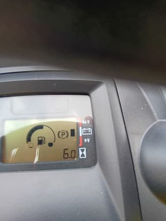 Image of John Deere X380 equipment image 2