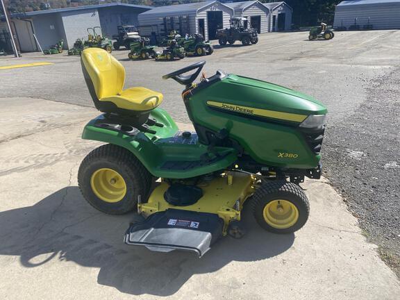 Image of John Deere X380 equipment image 1