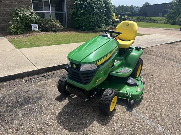 Image of John Deere X390 equipment image 2
