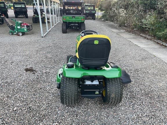 Image of John Deere X390 equipment image 4