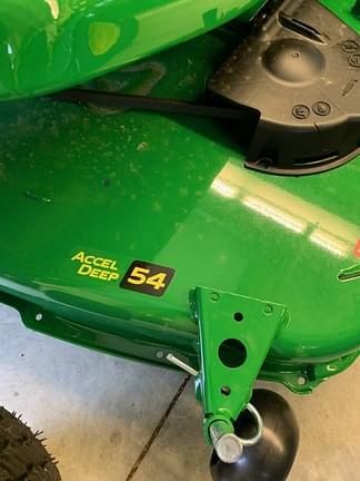 Image of John Deere X390 equipment image 4
