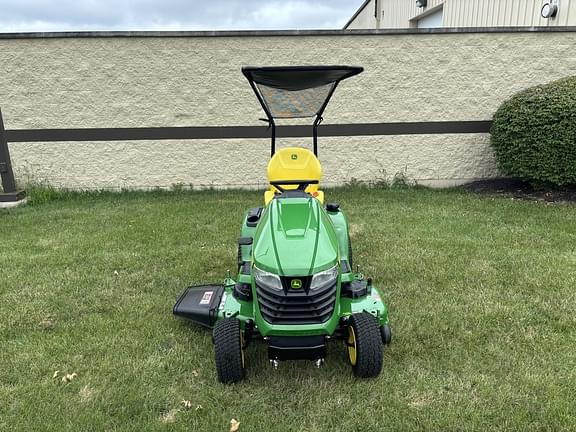 Image of John Deere X390 equipment image 1