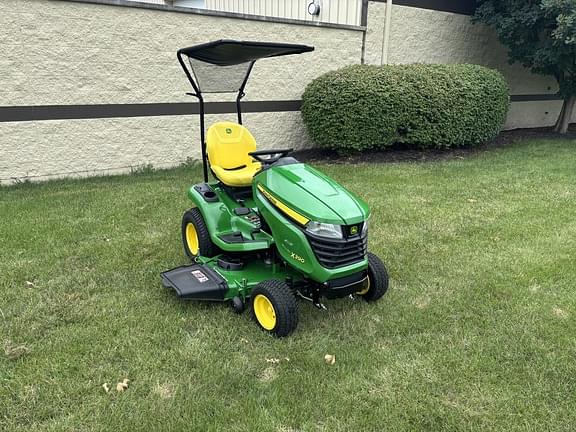 Image of John Deere X390 Primary image