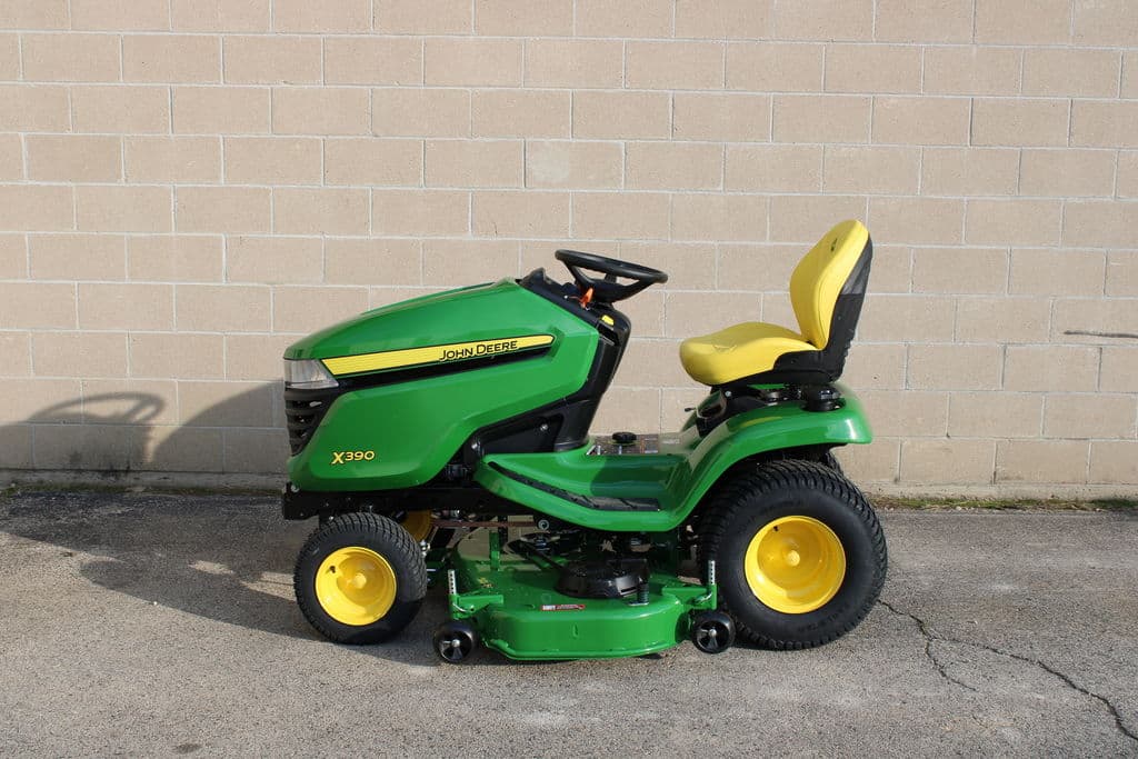 Image of John Deere X390 Primary image