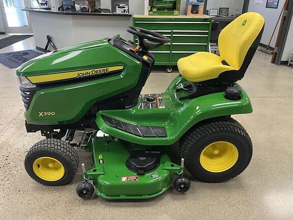 Image of John Deere X390 Image 0