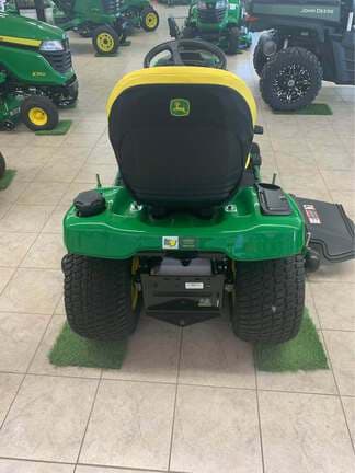 Image of John Deere X390 equipment image 3