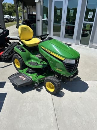 Image of John Deere X390 equipment image 1