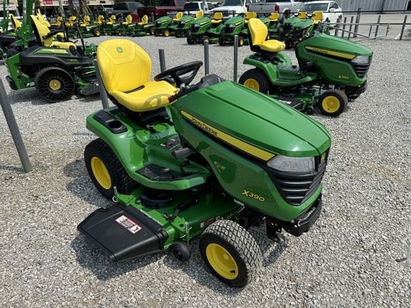 2025 John Deere X390 Equipment Image0