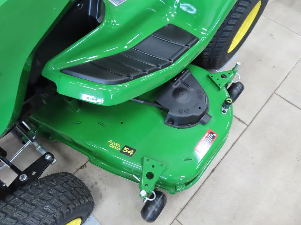 Image of John Deere X390 Image 1
