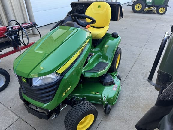 2025 John Deere X390 Equipment Image0